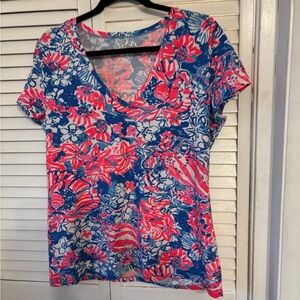 Lilly Pulitzer Michele V-neck Tee Shirt Bay Blue Pop Pop size xl